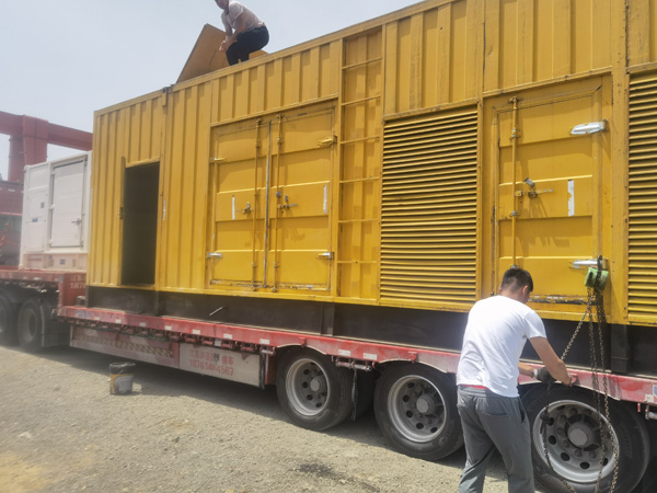 湖口发电机出租100KW发电机需要什么规格的电缆线？