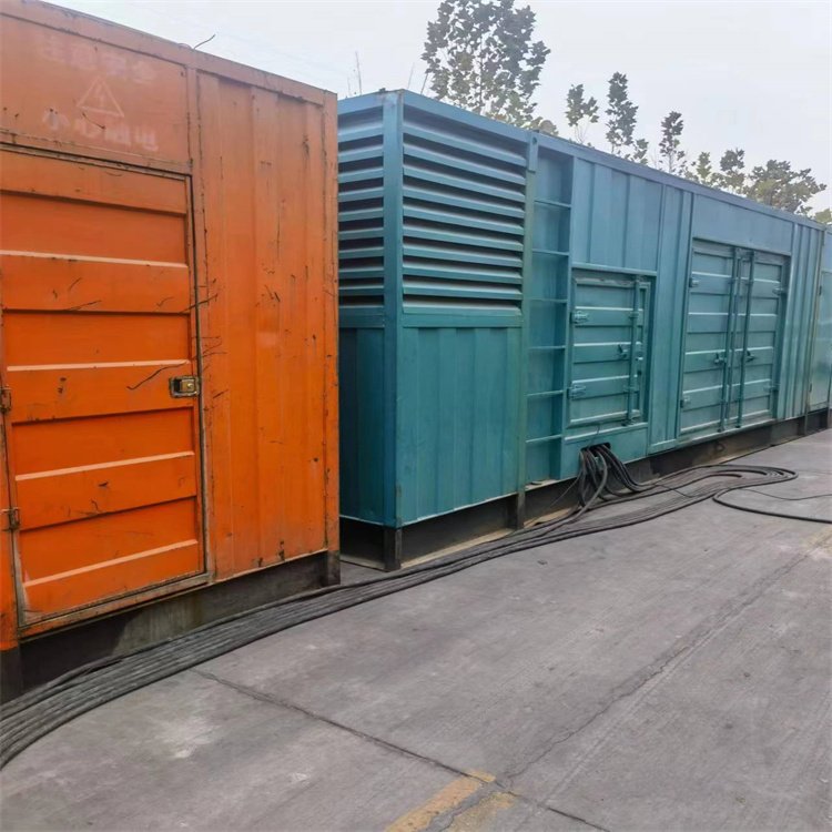 湖口如何选择适合 600kW 柴油发电机组的热继电器?