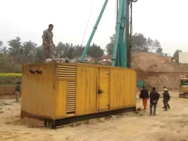 湖口如何判断水冷式机油散热器密封件是否需要更换？